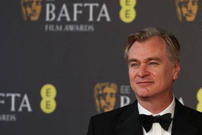 BAFTA Film Awards Analysis: No Shock As ‘Oppenheimer’ Continues Dominance; Complete Snub For ‘Barbie’ And Streamers; ‘American Fiction’ Surprises - deadline.com - Britain - USA