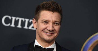 Jeremy Renner makes emotional appearance at People's Choice Awards after horror accident - www.manchestereveningnews.co.uk - city Sandler - state Nevada - San Francisco - Kansas City - county Reno