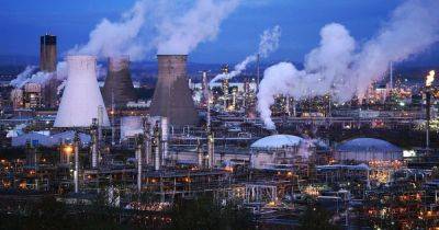 Falkirk councillors back fight to save Grangemouth oil refinery as closure looms - www.dailyrecord.co.uk - Britain - Scotland