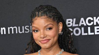 Halle Bailey Was Absolutely Glowing in a White Corset Dress on Her First Post-Baby Red Carpet - www.glamour.com - Los Angeles