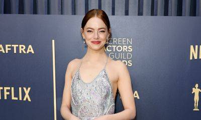 Emma Stone Dazzles in Louis Vuitton Dress at SAG Awards 2024 - www.justjared.com - county Hall - Los Angeles, county Hall