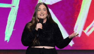 Aidy Bryant’s Independent Spirit Awards Monologue Takes On AI, The Strike & Pains Of Hosting - deadline.com