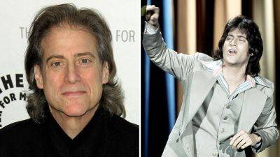 Richard Lewis Remembered: Tributes For “Brilliantly Funny” & “Very Good Man” - deadline.com