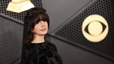 Lana Del Rey and Her Beehive Bangs Are Giving Goth Brigitte Bardot Meets Jackie Kennedy - www.glamour.com - county Swift