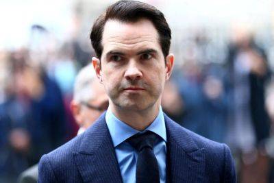 Comedian Jimmy Carr’s ‘vile’ joke at deaf audience member causes outrage: ‘This isn’t comedy!’ - nypost.com - Britain - France