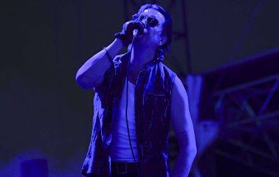 Watch The Strokes dust off live rarities at Kina Collins benefit gig in Chicago - www.nme.com - New York - Chicago
