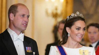 Kate Middleton Is Seen in a New, Seemingly Unaltered Photo With Prince William - www.glamour.com
