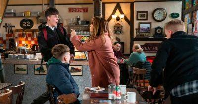Coronation Street fans fear they've been 'robbed' amid bullying storyline update - www.manchestereveningnews.co.uk