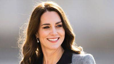 Kate Middleton Was Caught in Another Photo-Editing Snafu - www.glamour.com - Britain
