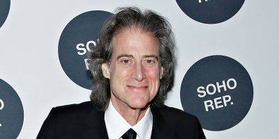 Richard Lewis' Cause of Death Revealed Following Comedian's Passing at 76 - www.justjared.com - Los Angeles