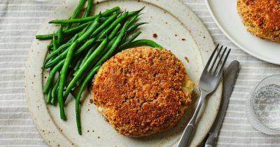 Epic 'melt-in-the-middle' cheesy salmon and cod fishcakes that kids will love - recipe - www.ok.co.uk