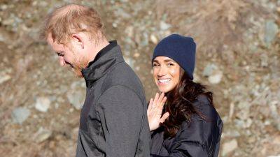 Meghan Markle Wore Black and Blue on Valentine's Day - www.glamour.com - Britain - Beverly Hills