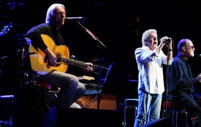 The Who’s Roger Daltrey joins Paul Weller on stage at Royal Albert Hall for TCT - www.nme.com