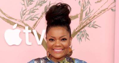 Yvette Nicole Brown Defends 'Good Times' Role Amid Controversy About Netflix's Animated Reboot - www.justjared.com