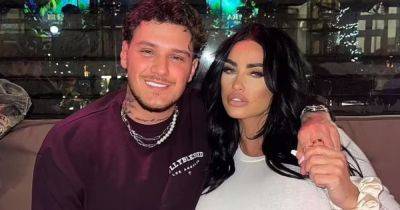Katie Price and MAFS star boyfriend JJ Slater spark worry with latest loved up snap - www.ok.co.uk - Britain - London - Keeling