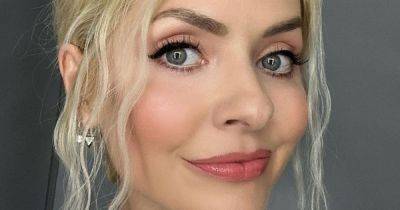 Holly Willoughby’s MUA uses this £30 Elemis glow-booster to get her radiant Dancing on Ice look - www.ok.co.uk