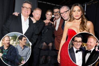 How Jesse Tyler Ferguson guilt-tripped Ty Burrell to attend ‘Modern Family’ SAG Awards reunion at last minute - nypost.com - New York