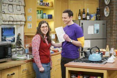 Jim Parsons & Mayim Bialik To Reprise ‘Big Bang Theory’ Roles In ‘Young Sheldon’ Finale - deadline.com - Jordan - county Young - Montana