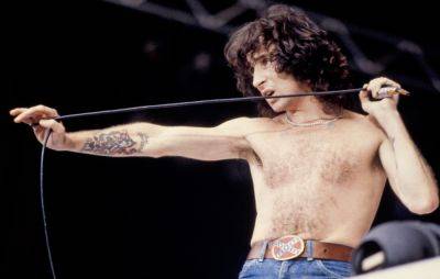 A biopic based on late AC/DC singer Bon Scott is in the works - www.nme.com - Australia - county Young - county Scott - county Lee