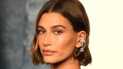 Hailey Bieber Is Making Pink Pearl Nails a Thing for Spring 2024 - www.glamour.com