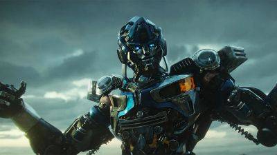 ‘Transformers One’ Drops Eye-Popping 3D Footage at CinemaCon With Chris Hemsworth Introducing Origin Story - variety.com - county Henry