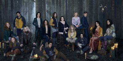'Yellowjackets' Season 3 Cast - 12 Stars Likely Returning, 1 May Not! - www.justjared.com
