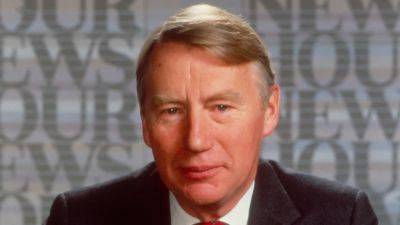 Robert MacNeil, Longtime PBS ‘NewsHour’ Anchor, Dies at 93 - variety.com - New York - New York