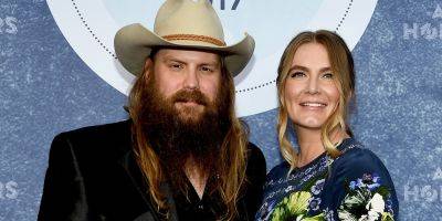 Chris Stapleton Joined By Wife Morgane Performing 'White Horse' & 'Mountains of My Mind' on 'SNL' - www.justjared.com - Los Angeles