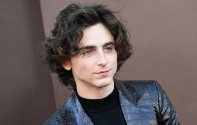 Watch Timothée Chalamet sing as Bob Dylan in first biopic footage - www.nme.com - New York - USA - New York - New Jersey