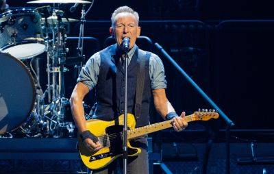 Bruce Springsteen signs absentee note for young fan to cut class - www.nme.com - New Jersey - Arizona - San Francisco