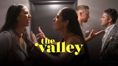 ‘The Valley’: Kristen Doute Drops Truth Bomb About Michelle Lally As 4th Wall Gets Broken & Gathering Turns Into Dinner Party From Hell - deadline.com