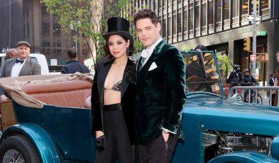 'The Great Gatsby' Stars Jeremy Jordan & Eva Noblezada Ride a Vintage Car to Broadway Opening Night! - www.justjared.com - New York - Jordan