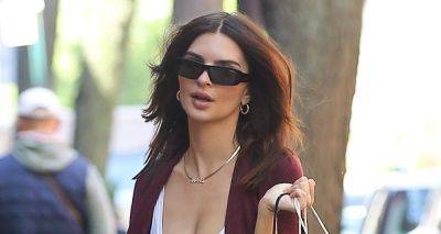 Emily Ratajkowski Flaunts Fit Physique While Running Errands in NYC - www.justjared.com - New York - Japan