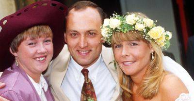 Linda Robson reveals 'intimate' bedroom detail of why marriage of 33 years ended - www.dailyrecord.co.uk