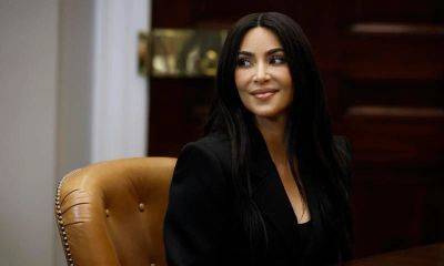 Kim Kardashian joins Vice President Kamala Harris at White House roundtable - us.hola.com