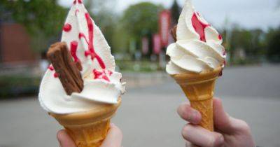 Girl, 17, 'told she would only be given an ice cream if she showed her boobs or nipple' - www.manchestereveningnews.co.uk - Manchester
