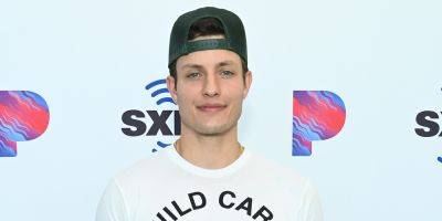 Matt Rife Signs New Deal With Netflix, Will Release 2 More Standup Specials & Develop Comedy Series - www.justjared.com - North Carolina - Charlotte, state North Carolina