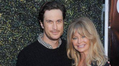 Goldie Hawn's son Oliver Hudson clarifies comments about mom, says there was 'no trauma' - www.foxnews.com - county Oliver - county Hudson
