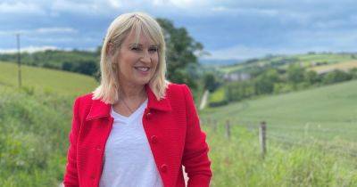 Inside Escape to the Country's Nicki Chapman's life off-screen from brain tumour to stunning home - www.ok.co.uk