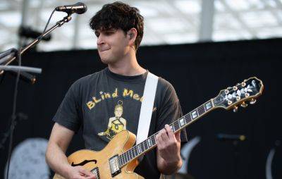 Watch Vampire Weekend play special eclipse gig, debut new songs, and cover Phoenix and Chromeo - www.nme.com - New York - Texas - city Phoenix
