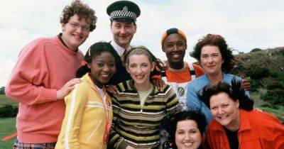 BBC Balamory cast unrecognisable in reunion snap 22 years after hit show - www.dailyrecord.co.uk - Scotland - city River