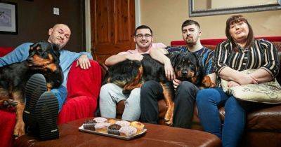 Gogglebox biggest stars' real jobs - from taxi driver to Manchester United coach and toy shop worker - www.ok.co.uk - Manchester