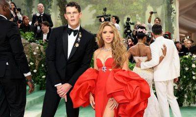 Who is the man that accompanied Shakira at the Met Gala? - us.hola.com - Colombia
