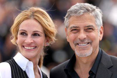 2024 Money Race: Julia Roberts And George Clooney To Woo Donors With Contest Tied To L.A. Event, Pete Buttigieg To Headline June Fundraiser - deadline.com - New York - Los Angeles - Los Angeles - Beverly Hills - city Studio - county Clinton