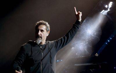 Serj Tankian reveals System Of A Down auditioned a new singer in 2018 after he offered to quit the band - www.nme.com - city Glendale