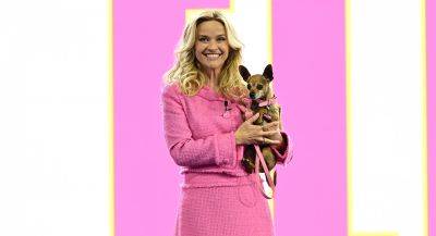Watch Reese Witherspoon Do the 'Bend & Snap' Again While Announcing New Elle Woods Prequel Series - www.justjared.com - New York
