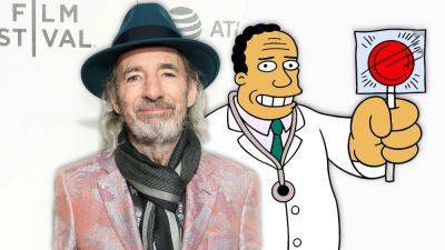 ‘The Simpsons’ Actor Harry Shearer Hears “Folk Say The Show Has Become Woke” After He Stopped Voicing Dr. Hibbert - deadline.com