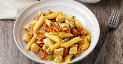 Jamie Oliver's five ingredient chicken and halloumi pasta that's 'easiest thing to make' - www.dailyrecord.co.uk - Scotland - Greece