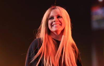 Avril Lavigne addresses body double conspiracy theory: “It’s so dumb” - www.nme.com - Brazil