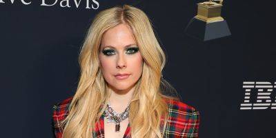 Avril Lavigne Addresses Tyga Dating Rumors, if She's Ever Been Cheated On & Writing for Kelly Clarkson - www.justjared.com
